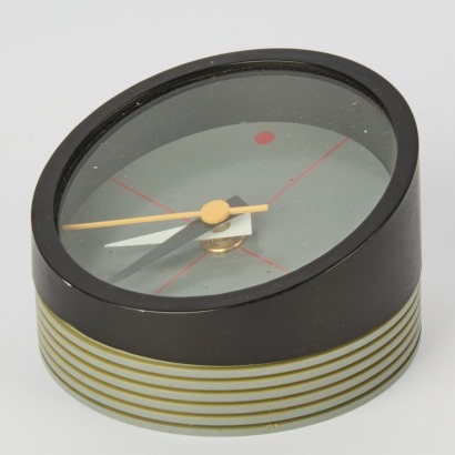A Postmodern Table Clock
