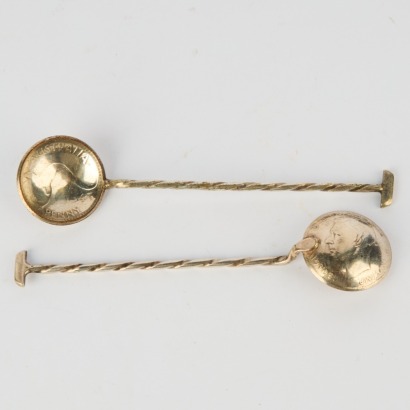 A Pair of 1943 Australian One Penny Souvenier Spoons