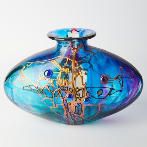 A Colin Heaney Style Vase