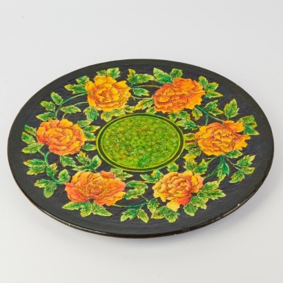 A Keun Sun Lee Chrysanthemum Charger