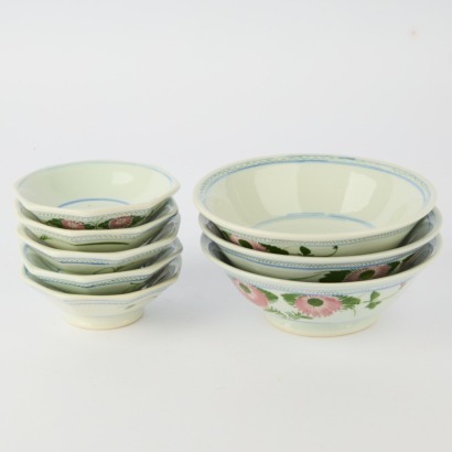 A Group of Eight Chinese Underglaze Bowls and Dishes