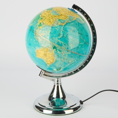 A Touch Sensitive Vintage Globe Lamp