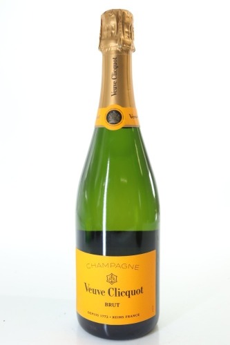(1) NV Veuve Clicquot Ponsardin Yellow Label Brut, Champagne
