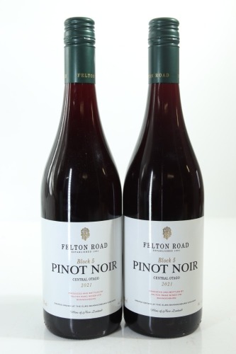 (2) 2021 Felton Road Block 5 Pinot Noir, Bannockburn [JR17.5]