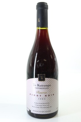 (1) 1995 Te Kairanga Reserve Pinot Noir, Martinborough