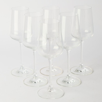 A set of six Spiegelau Hybrid Red Wine Glasses