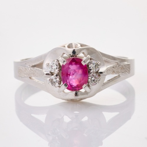 Platinum, 0.47ct Ruby / 0.07ct Diamond Dress Ring