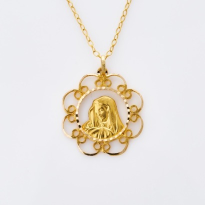 18ct Yellow Gold, Virgin Mary Medallion on 50cm, 9ct Yellow Gold Cable Link Necklace