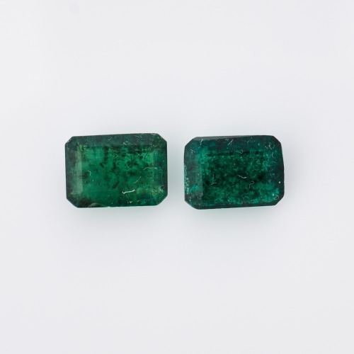 Loose, Pair of Emerald Cut Emeralds, 2.00cts Total Weight