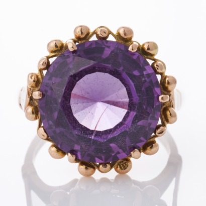 12ct-13ct Yellow Gold, Vintage, Synthetic Colour Change Sapphire Ring