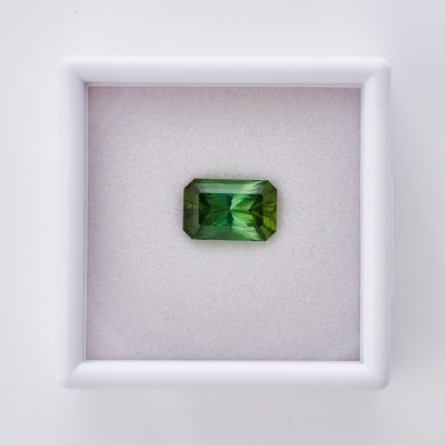 Loose, 7.01ct Radiant Cut Green Tourmaline
