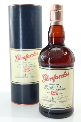 (1) Glenfarclas 25 Year Old Single Malt Scotch Whisky, Speyside, 43% ABV (GB)