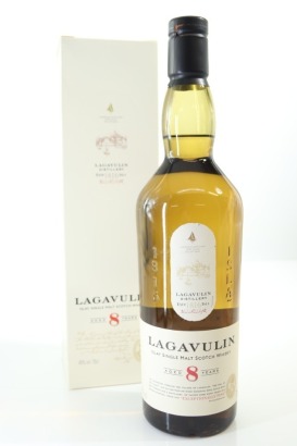 (1) Lagavulin 8 Year Old Single Malt Scotch Whisky, Islay, 48% ABV, Circa. 2016-20 (GB) (Old Release)