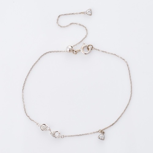 18ct White Gold, 0.023ct Diamond Bow Charm Bracelet
