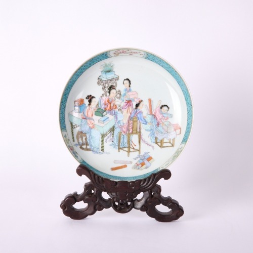 A Chinese Early 20th Century Famille Rose &lsquo;Court Lady&rsquo; Dish (Qing Dynasty Yongzheng Year Mark)