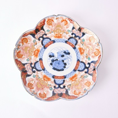 A Japanese Meiji Period Imari Lobed Dish