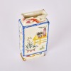 A Chinese 18th Century Qianlong Period Famille Rose &lsquo;Antiquities&rsquo; Small Flattened Square Vase (Qing Dynasty Qianlong Year Mark) - 3