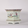 A Set of Chinese Early 20th Century Famille Rose &lsquo;Figures from Dream of the Red Chamber &lsquo; Hexagonal Jardini&egrave;re and Stand (Qianlong Year Mark) - 2