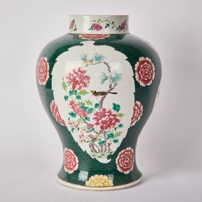 A Chinese 18th Century Yongzheng Period Famille Rose &lsquo;Bird and Flower&rsquo; Jar (Underglaze-blue Double Circle Mark)