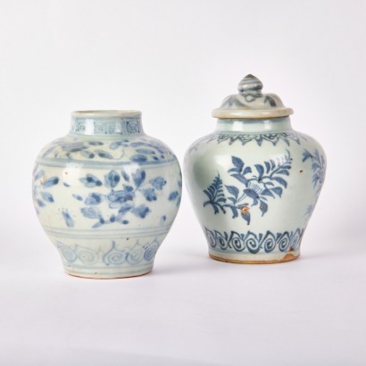 A Pair of Chinese Early 15th to 16th Century Blue and White Jars (Underglaze-blue Fu Marks)