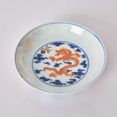 A Chinese 19th Century Qing Dynasty Guangxu Year Imperial Blue and White and Iron-Red Dragon Dish (Qing Dynasty Guangxu Year Mark)
