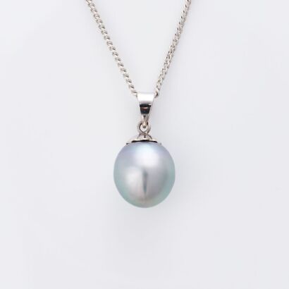 14ct White Gold, Tahitian, Silver Colour Pearl Pendant on 44cm Silver-tone Curb Chain