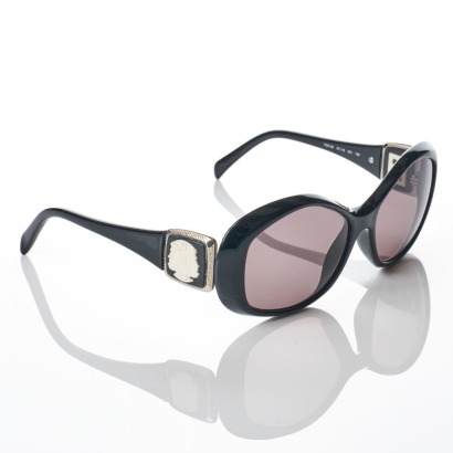 Fendi, Black FS5126 Sunglasses with Case