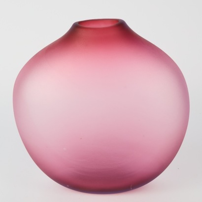 A Gary Nash Signed Vase