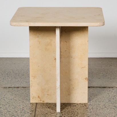An OxMonts Jurassica Bavaria Table