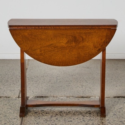 An Antique Oak Drop Leaf Side Table