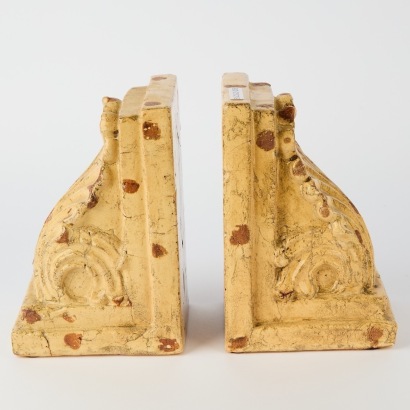 A Pair of Architectural Acanthus Leaf Corbel Style Ceramic Bookends