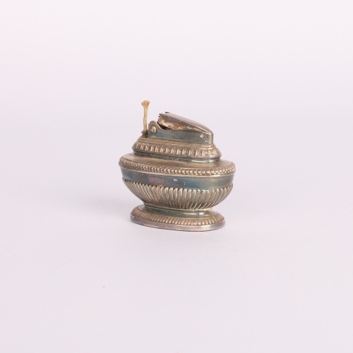 A Ronson Queen Anne Table Lighter