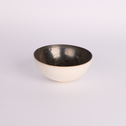 A Leo King Fine Porcelain Bowl