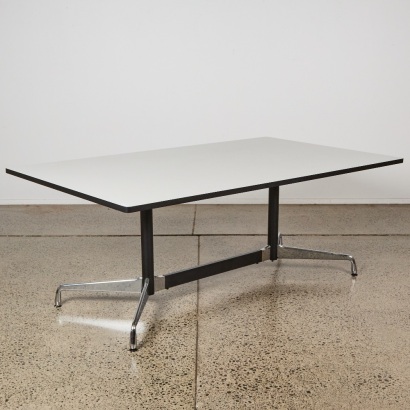 A Segmented Dining Table Attributed to Herman Miller