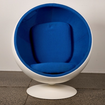 A Reproduction Ball Chair