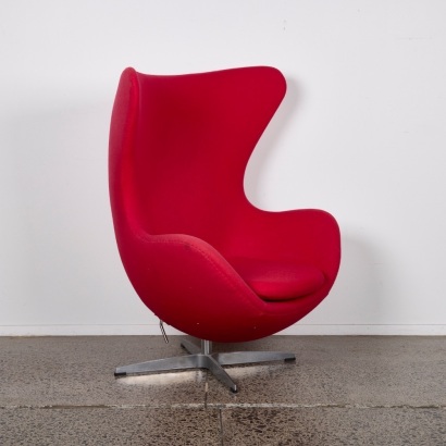 A Egg Style Chair