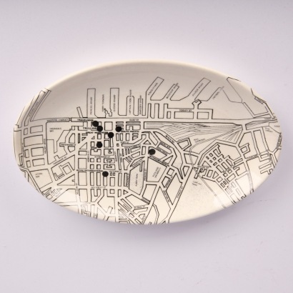 A Crown Lynn Trillos Auckland Map Plate