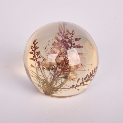 A Vintage Floral Acrylic Paperweight