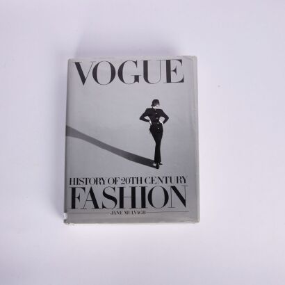 Vogue, History of 20th Century Fashion by Jane Mulvach