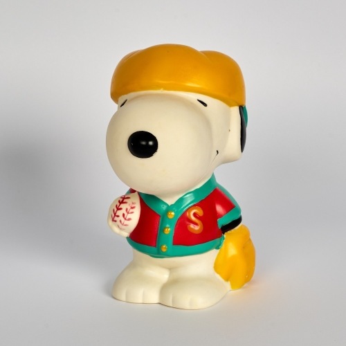 A Retro Snoopy Money Box