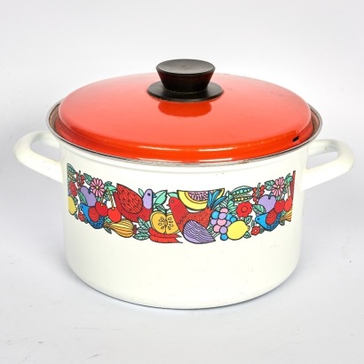 A Vintage Austria Email Casserole