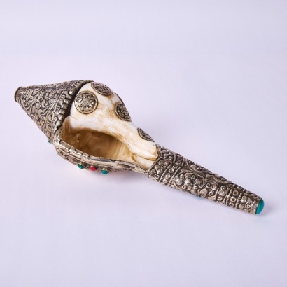 A Chinese Tibetan 19th Century Qing Dynasty Ritual Conch Trumpet