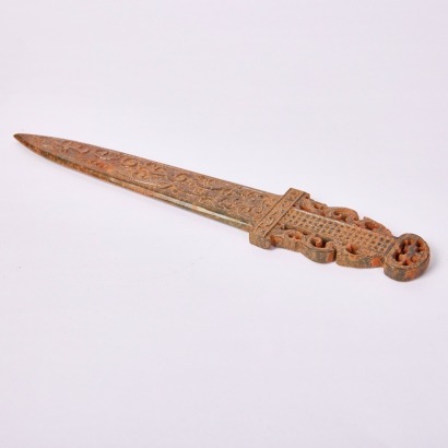 A Chinese Carved Aged Jade Dragon-Decorated Hunting Knife