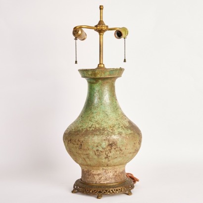A Chinese Han Dynasty Green-glazed Hu-form Vase Table Lamp