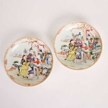 A Pair of Chinese 18th Century Qing Dynasty Yongzheng Period Famille Rose &lsquo;Figural&rsquo; Dishes