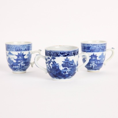 A Group of Three Chinese 18th Century Qing Dynasty Qianlong Blue and White 'Landscape' Small Cups