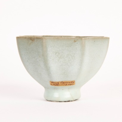 A Chinese Song to Yuan Dynasty Junyao Pale Grey-glazed Octagonal Small Cup