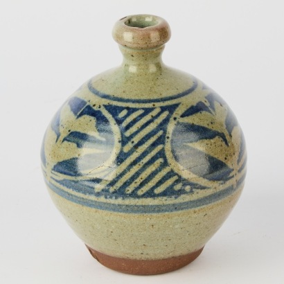 Warren Tippett NZ Art Pottery Vase