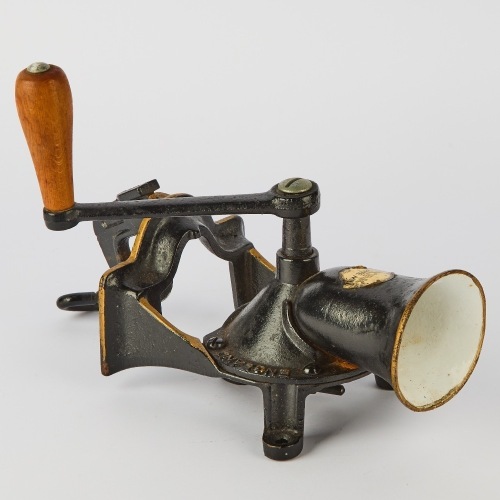 SPONGE UK Coffee Mill No. 3