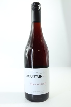 (1) 2022 Mountain View Pinot Noir, Marlborough